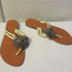 BO'EM WHITE LEATHER SANDALS W/ FEATHER  SANDAL 39